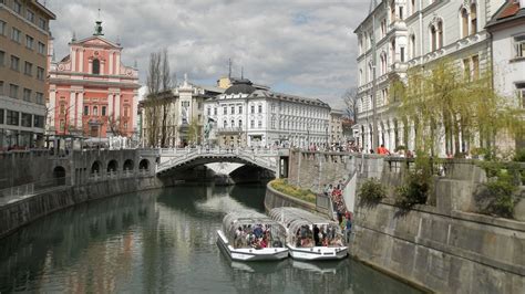 Cruises on board the Ljubljana tourist boat » Visit Ljubljana