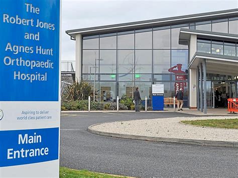 Pain patients 'left high and dry' by Oswestry clinic closure ...