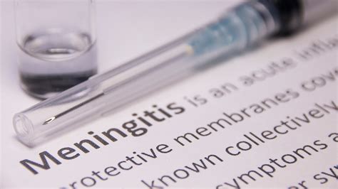 What is bacterial meningitis? Signs, symptoms and treatment for the ...