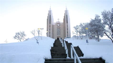 Akureyri Town : North Iceland : Travel Guide : Nordic Visitor