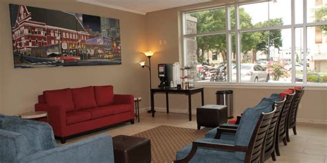 Comfort Inn Downtown (Nashville, TN): What to Know BEFORE You Bring ...