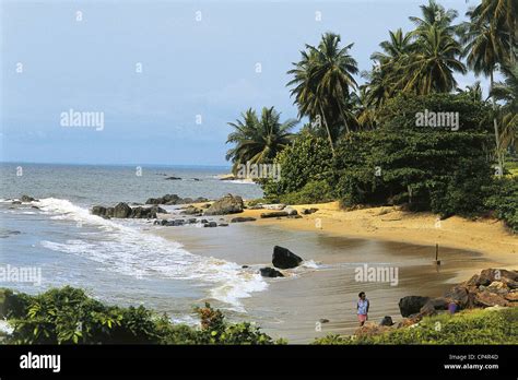 Cameroon - Southern Region - Kribi beach Stock Photo - Alamy