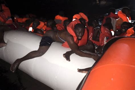 MSF volunteers rescue 1400 migrants off Libya's coast