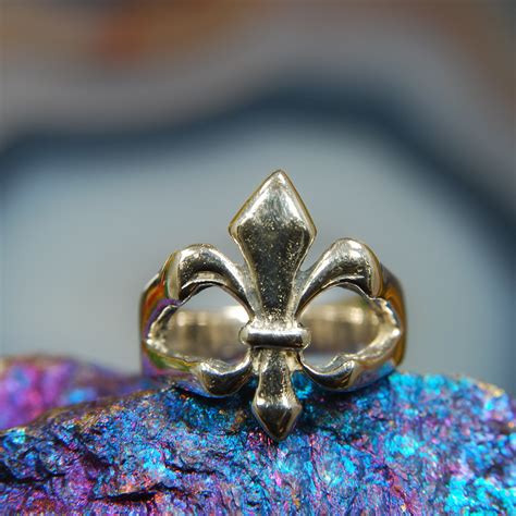 Classic Fleur de Lis Ring RJ141. * – Louisiana Opals by Rick's Fine Jewelry