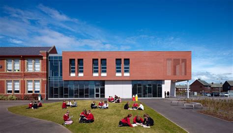 Heathfield Primary School / Holmes Miller Architect | ArchDaily