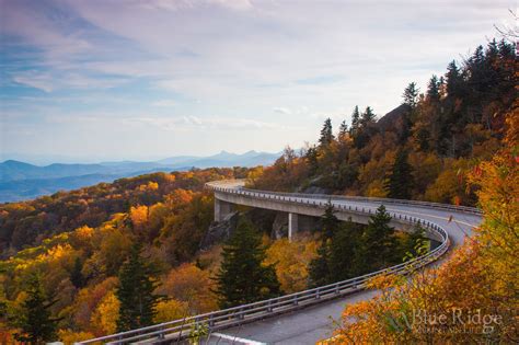 Blue Ridge Parkway Fall Colors: A 2024 Viewing Guide