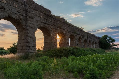 Parco degli Acquedotti | Il sole splende con un bagliore sot… | Flickr