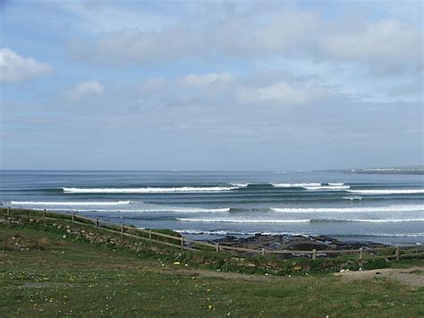 Lahinch Strand Surf Photo by Paul Copner | 9:40 am 23 Apr 2005