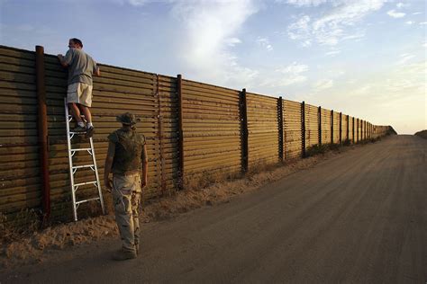 Immigration Experts Explain What An Effective Border Wall Actually ...