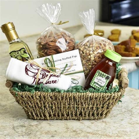 Gourmet Dried Fruit & Nut Gifts: Baskets, Tins & Boxes - Sunnyland Farms