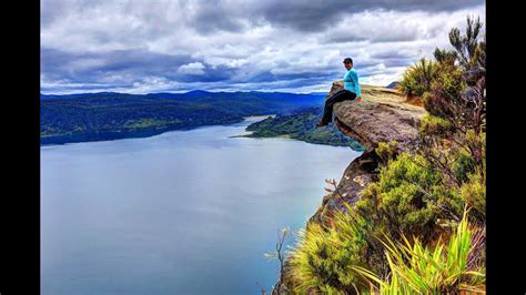 Lake Waikaremoana, Great Walk 5 of 9 - Living a Kiwi Life - Ep. 21 - YouTube