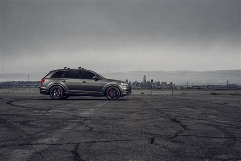 Gray Audi Q7 on XO Luxury Helsinki matte black 22 inch whe… | Flickr