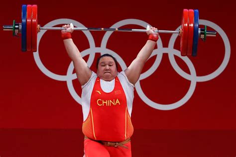 Olympics-Weightlifting-China matches record with seven golds at one ...