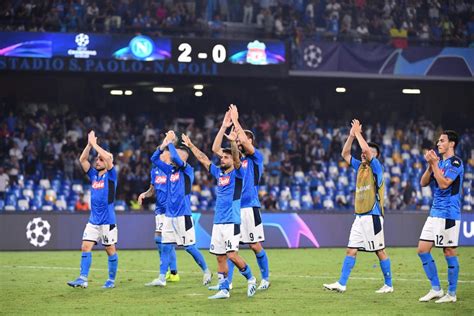 Napoli in Champions: la storia, i protagonisti e le più grandi sfide ...