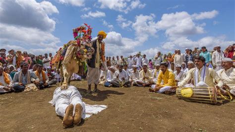 Top 6 Popular Folk Dance of Maharashtra, India - Dreamtrix