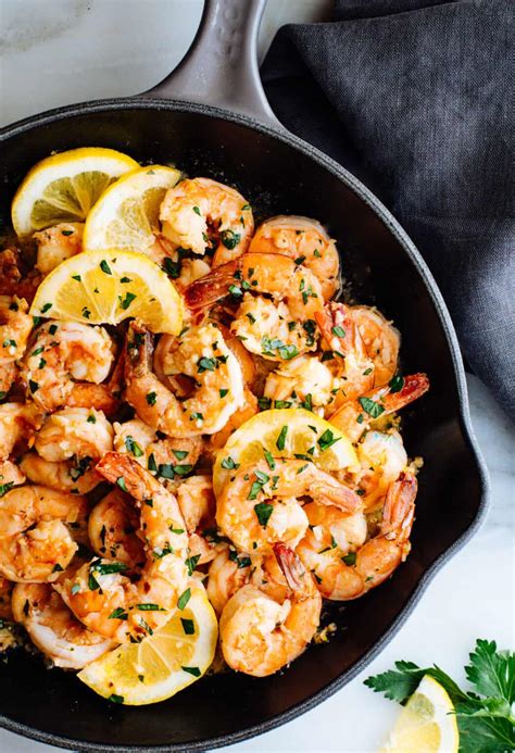 Lemon Garlic Butter Shrimp (20 minute meal!) - Pinch and Swirl