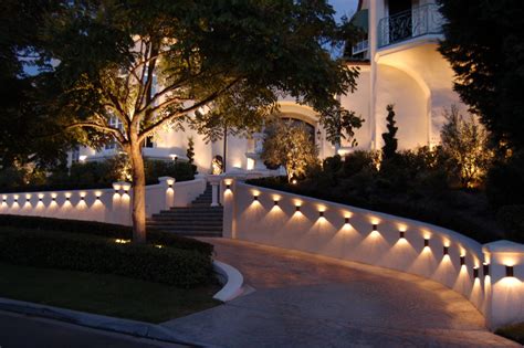 Driveway Lights Guide: Outdoor Lighting Ideas + Tips | INSTALL-IT-DIRECT