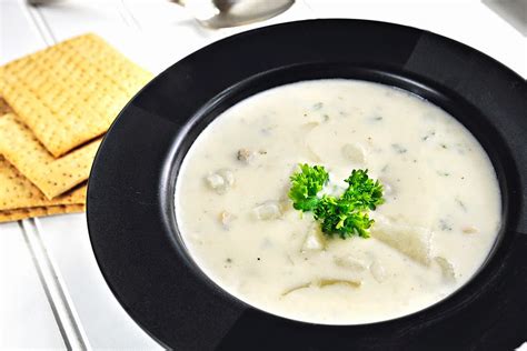 Simply Gourmet: Clam Chowder