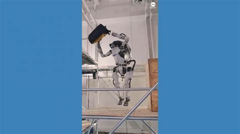 Video Boston Dynamics robot showcases new skills - ABC News