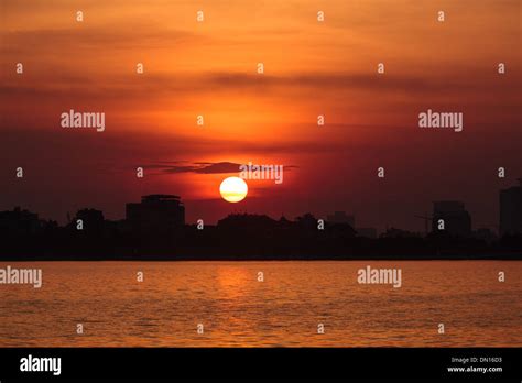 Sunset on west lake, Ho tay, Hanoi,V ietnam Stock Photo - Alamy