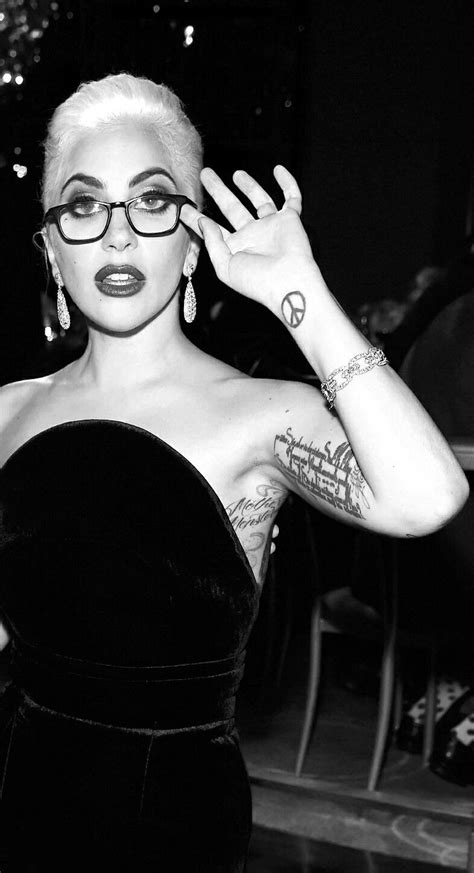 Pin by Random Person on Lady Gaga | Lady gaga, Lady, Cat eye glass