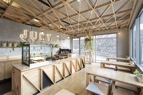 Galería de Cafeterías pequeñas: 30 ejemplos y sus planimetrías - 15