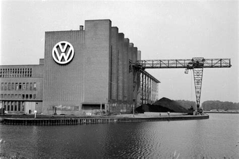 Down in a VW by the river | Volkswagen, Vintage vw, Factory