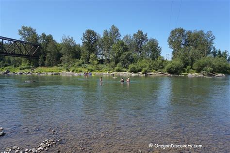 Sandy River Swimming | Portland Metro Area - Oregon Discovery