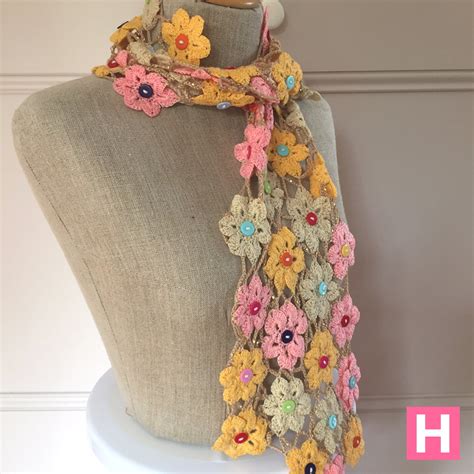 Crochet Flower Scarf ・ClearlyHelena