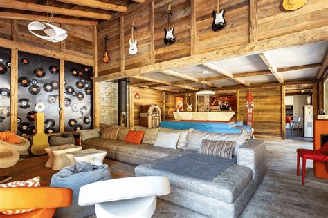 Top 10 Chalets Best For Ski Chalet Art, Music And Interior Design.