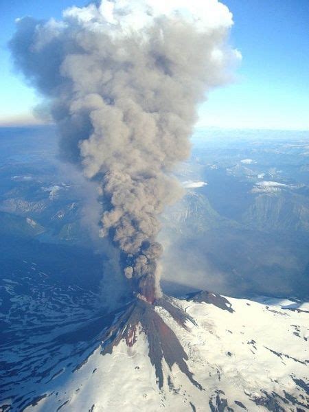 Llaima Volcano Eruption | Volcano, Beautiful nature, Amazing nature