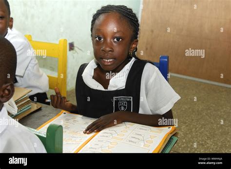 Primary schoolgirl of the De Youngsters School Stock Photo - Alamy