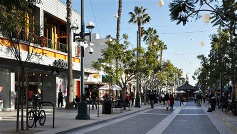 Santa Monica Attractions for Locals and Visitors - iTripVacations