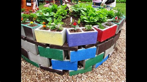 35 Beautiful Cinder Block Garden Design Ideas - Gardening Ace