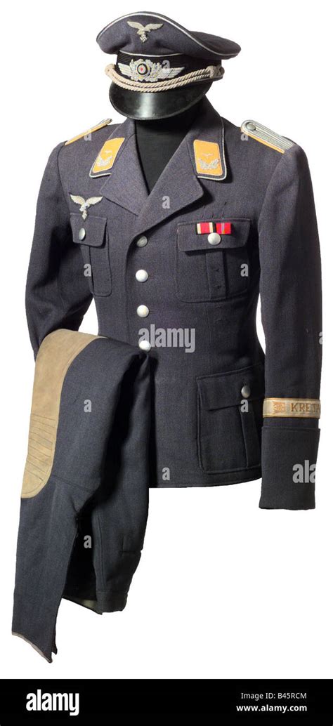 military, uniforms, Germany, Air Force, uniform of a lieutenant, circa ...