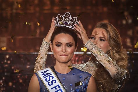 Le bazar des réseaux : Voici les tweets les plus MDR qui résument Miss France 2022 – AZAP