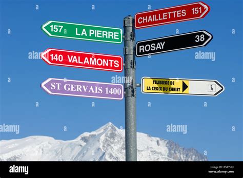 Signpost for slopes, Mont Blanc Massif behind, St Gervais Mont Blanc ...