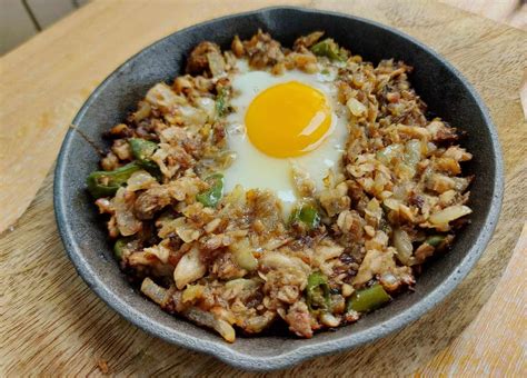 Bangus Sisig Recipe: A Filipino Flaked Milkfish - The Odehlicious