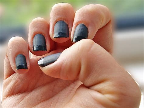 GemSeren UK Beauty Blog: NOTD: Matte Black Nails