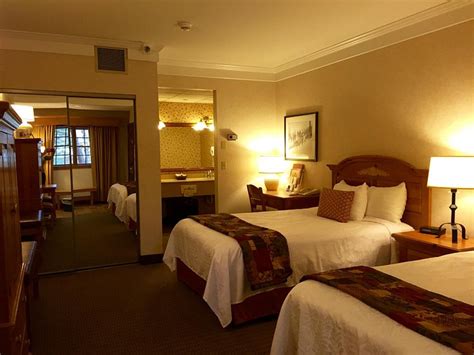 Inn at Holiday Valley Rooms: Pictures & Reviews - Tripadvisor