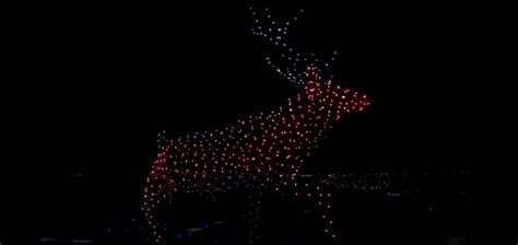 (Video) Amazing Holiday Drone Light Show Synchronized To Christmas Music ~Sponsored by Walmart ...