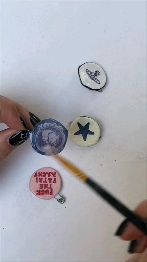 DIY pins tutorial