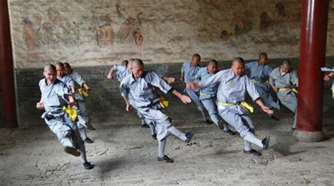 Shaolin monks - Learn Shaolin Kungfu in China