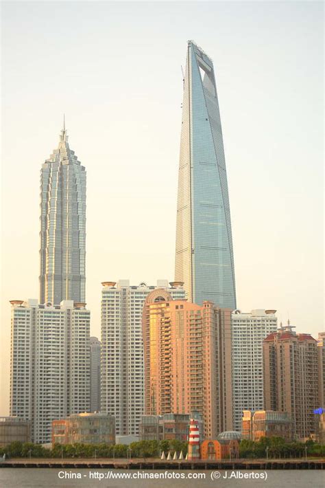 PHOTOS OF SHANGHAI WORLD FINANCIAL CENTER. HIGHEST SKYSCRAPER IN CHINA. SHANGHAI. PICTURES OF ...