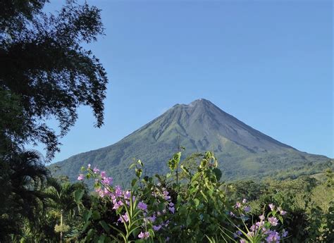 Arenal Volcano National Park Facts & Information - Beautiful World ...