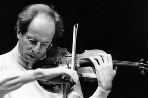 Famous Male Violinists | List of Top Male Violinists (Page 9)