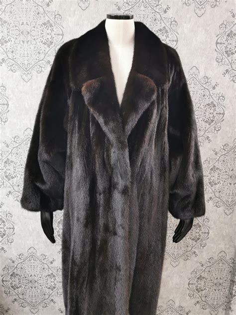 "The American Fur Awards, American Ultra" Mink Fur Full Length Coat ...