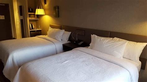 HILTON GARDEN INN CALGARY DOWNTOWN $151 ($̶2̶5̶4̶) - Updated 2023 Prices & Hotel Reviews - Alberta