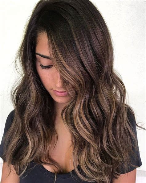 Soft Face-Framing Highlights for Brunettes #haircolorideasforbrunettes | Brunette hair color ...