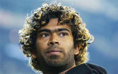 Top 15 Cricketers who set hairstyle trends